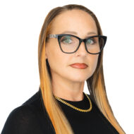 Stephanie Tinnes